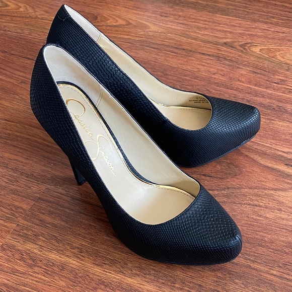 Jessica Simpson Shoes - New Jessica Simpson Black Rumba Snake Heels